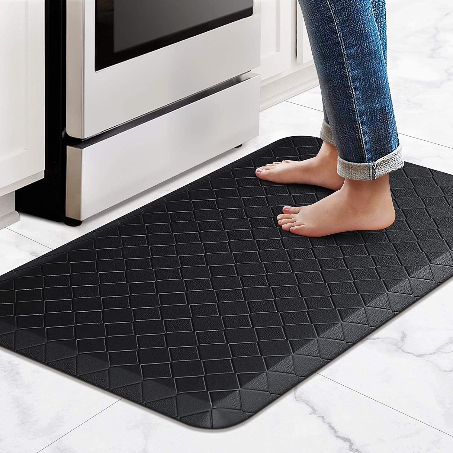 Kitchen Floor Mat Cushioned Anti-Fatigue Kitchen Rug,17.3"X28",Thick Waterproof Non-Slip Kitchen Mats and Rugs Heavy Duty Ergonomic Comfort Rug for Kitchen,Floor,Office,Sink,Laundry,Black