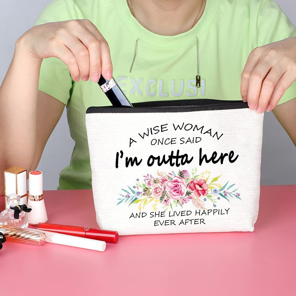 Retirement Gifts for Women Funny Travel Zipper Makeup Bag “A Wise Woman Once Said”，Funny Retirement Gift for Female Teacher Nurse Female Boss Female Colleague