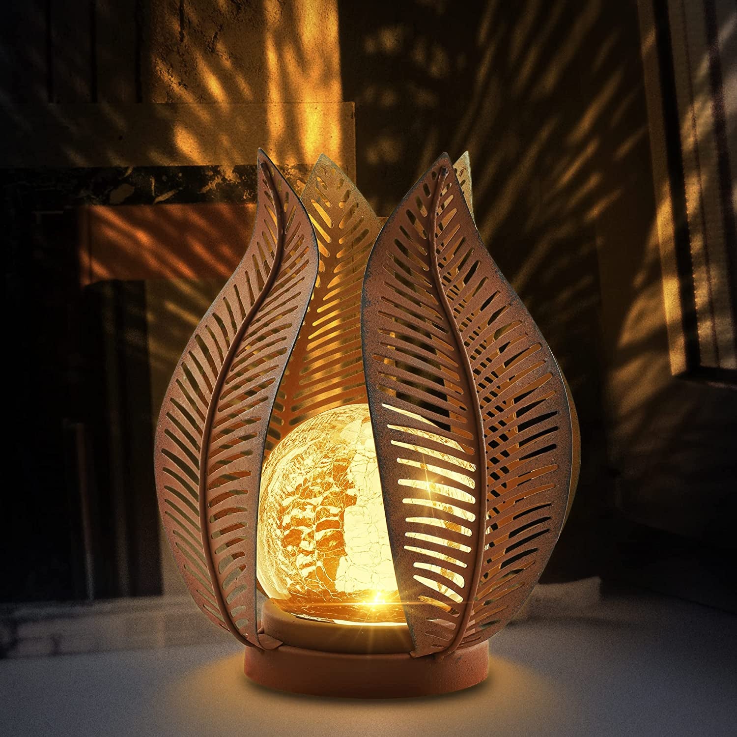 Outdoor Solar Lights Garden Decorations Waterproof Crackle Glass Globe Lights,Metal Yard Art Outdoor Solar Table Lamp for Decor Garden,Patio,Lawn or Courtyard.