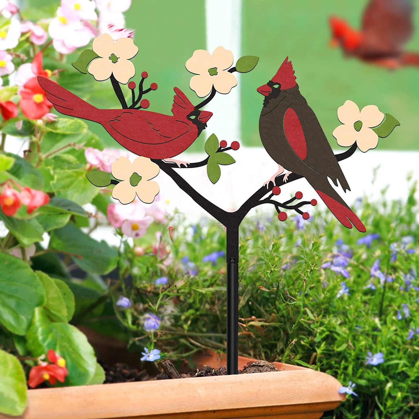 Cardinal Decor Christmas Red Cardinals Yard Sign Stake Metal Bird Decorative Garden Stakes, Lawn Outdoor Decorations for Front Backyard, Spring Birthday Remembrance Gift for Mom Women Friends Family