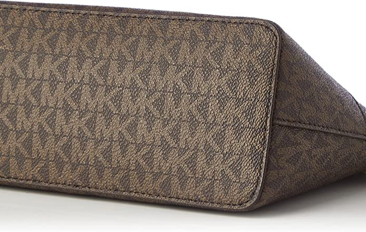 Jet Set Medium Crossbody Leather Handbag